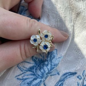 Nicola Bathie Belgravia Blue & White chinoiserie blossom ring size 4